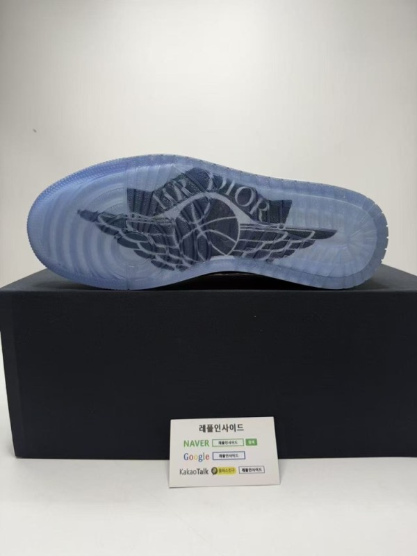 레플리카 명품 [AIR JORDAN] 에어조던1 레트로 로우 OG x 디올 DIOR CN8608-002 남녀공용 (PK공장) - 로고 실사 5