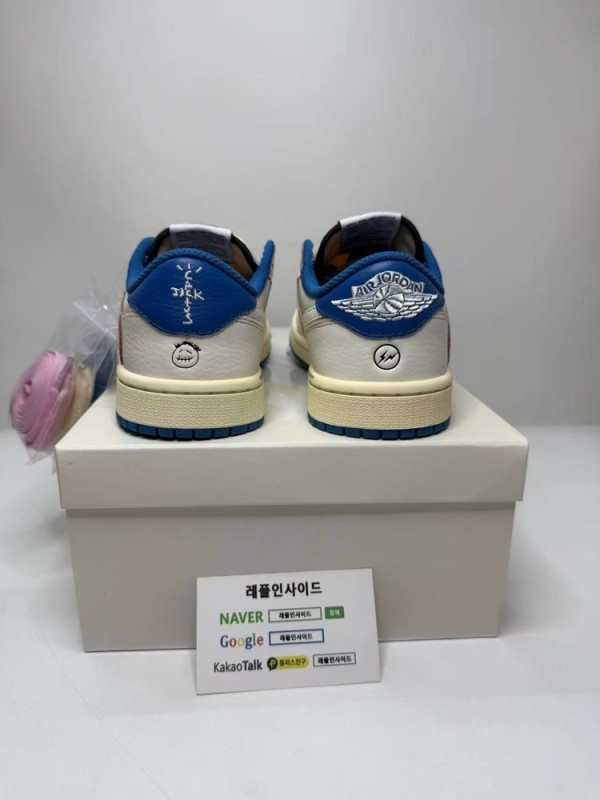 레플리카 명품 [AIR JORDAN] 트래비스 스캇 x 프라그먼트 x 에어조던1 로우 밀리터리 블루 DM7866-104 남녀공용 (OG공장) - 로고 실사 5