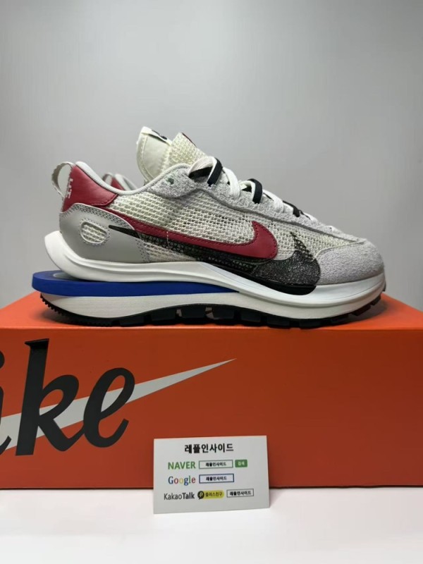 레플리카 명품 [NIKE] 나이키 X 사카이 베이퍼와플 로얄푸시아 CV1363-100 남녀공용 (PK공장) 디테일 실사! - 뒷면 실사 3