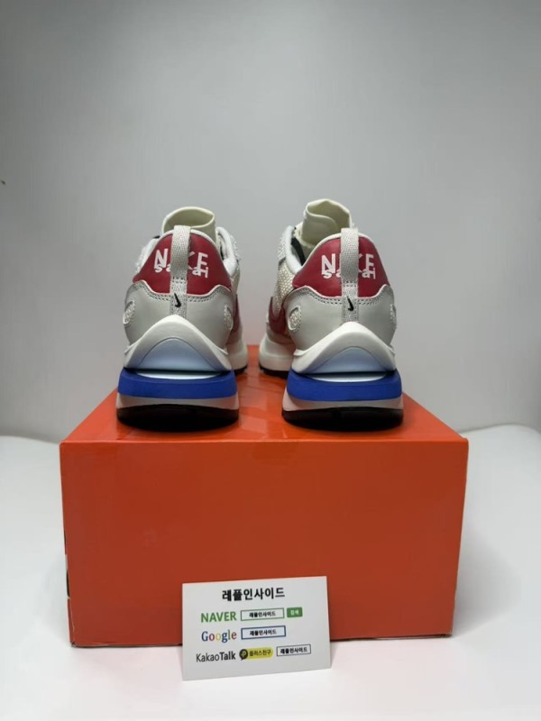 레플리카 명품 [NIKE] 나이키 X 사카이 베이퍼와플 로얄푸시아 CV1363-100 남녀공용 (PK공장) 디테일 실사! - 디테일 실사 4