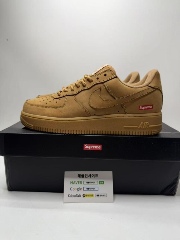 레플리카 명품 [NIKE] 나이키 x 슈프림 에어포스1 로우 플랙스 된장포스 DN1555-200 남성용 (OWF공장) - 옆면 실사 2