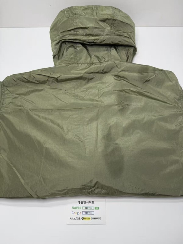 레플리카 명품 [STONE ISLAND] 스톤아일랜드 메탈 나일론 바람막이 후드 자켓 02 3컬러 블랙/그레이/그린 남성용 실사 디테일! - 뒷면 실사 3