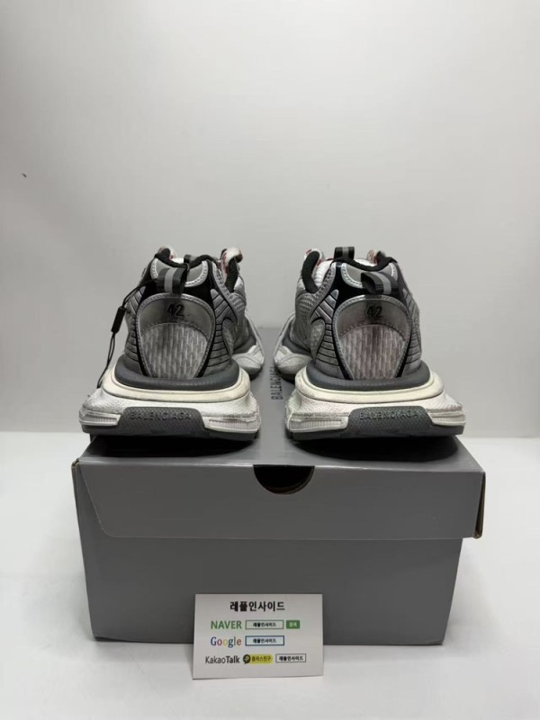 레플리카 명품 [BALENCIAGA] 발렌시아가 3XL 그레이 레드 남녀공용 (ZH공장) - 디테일 실사 4
