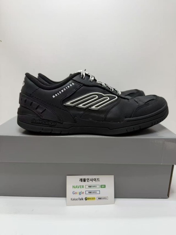 레플리카 명품 [BALENCIAGA] 발렌시아가 햄튼스 원 아웃 스니커즈 남녀공용 실사 디테일! - 뒷면 실사 3