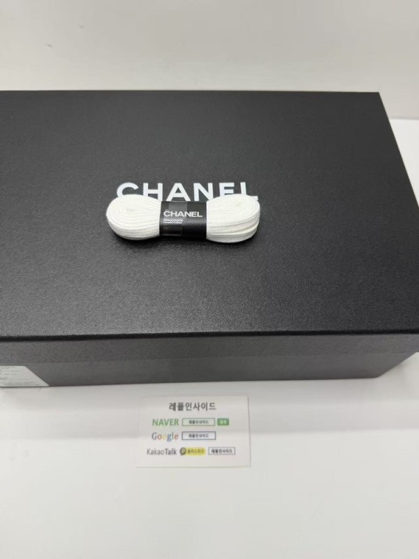레플리카 명품 [CHANEL] 샤넬 CC로고 스웨이드 가죽 스니커즈 여성용 실사 디테일! - 소재 실사 6