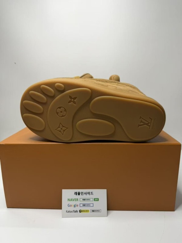 레플리카 명품 [LOUIS VUITTON] 루이비통 x 니고 LV 예티 슬립온 슈즈 남녀공용 실사 디테일! - 로고 실사 5