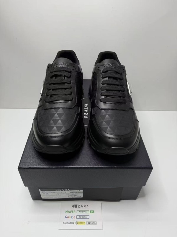 레플리카 명품 [PRADA] 프라다 프랙스 스니커즈 남성용 실사 디테일! - 앞면 실사 1