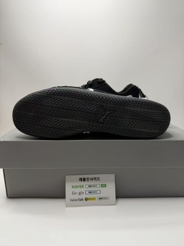 레플리카 명품 [BALENCIAGA] 발렌시아가 x 푸마 스피드캣 스웨이드 스니커즈 블랙화이트 847146WSDSD1090 남녀공용 (G공장) 디테일 실사! - 로고 실사 5