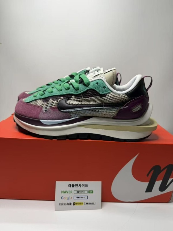 레플리카 명품 [NIKE] 나이키 X 사카이 베이퍼와플 스트링 빌런레드 DD3035-200 남녀공용 (PK공장) 실사 디테일! - 옆면 실사 2