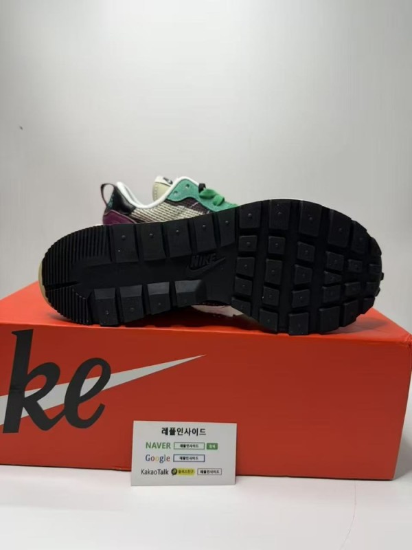 레플리카 명품 [NIKE] 나이키 X 사카이 베이퍼와플 스트링 빌런레드 DD3035-200 남녀공용 (PK공장) 실사 디테일! - 로고 실사 5