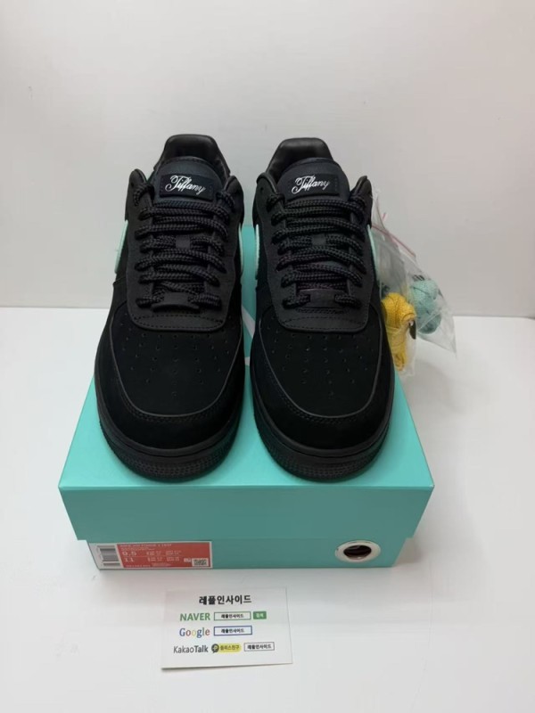 레플리카 명품 [NIKE] 나이키 에어포스1 x 티파니앤코 Tiffany & Co 1837 DZ1382-001 남녀공용 실사 디테일! - 앞면 실사 1