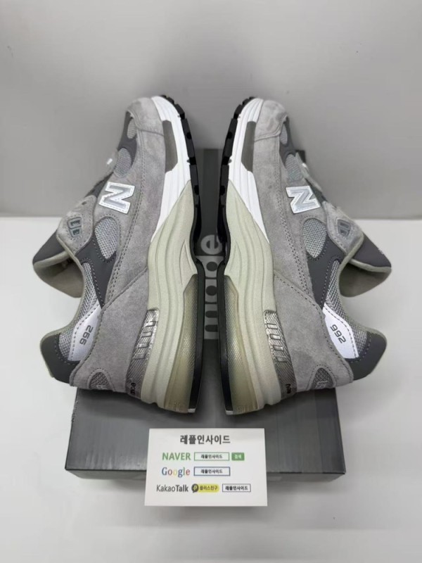 레플리카 명품 [New Balance] 뉴발란스 992 그레이 M992GR 남녀공용 디테일 실사! - 소재 실사 6