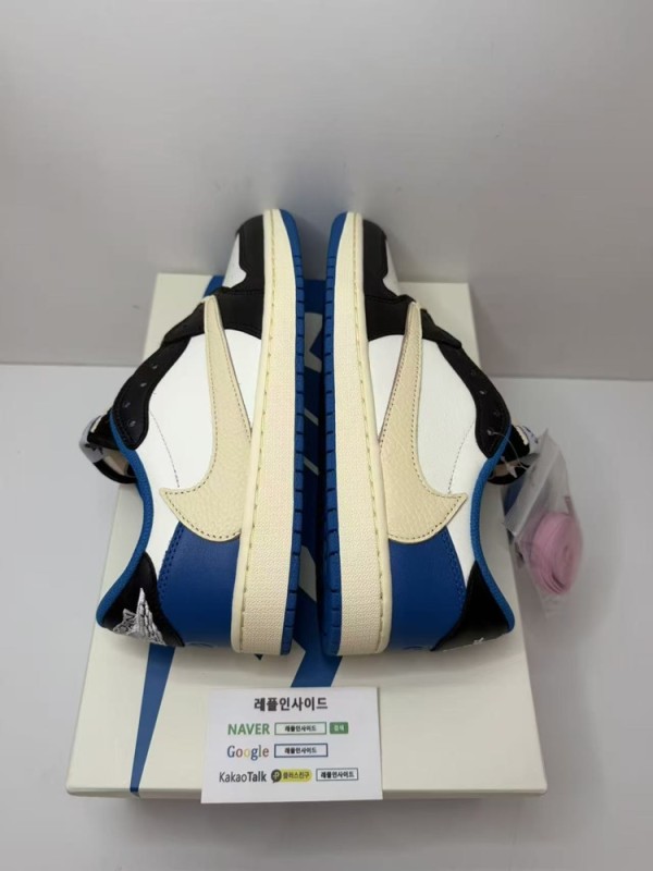 레플리카 명품 [AIR JORDAN] 트래비스 스캇 x 프라그먼트 x 에어조던1 로우 DM7866-140 남녀공용 (OG공장) 실사 디테일! - 라벨 실사 8