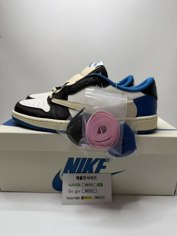 레플리카 명품 [AIR JORDAN] 트래비스 스캇 x 프라그먼트 x 에어조던1 로우 DM7866-140 남녀공용 (OG공장) 실사 디테일! - 옆면 실사 2