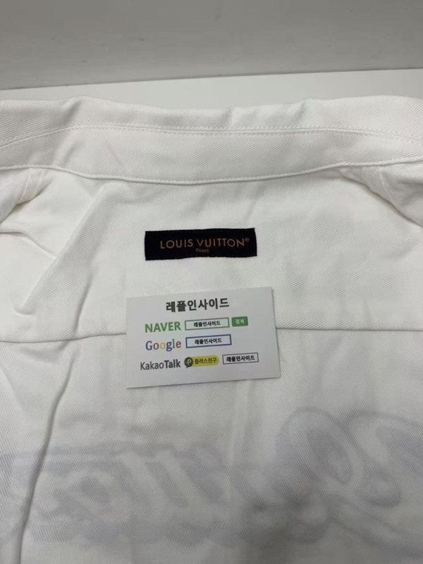 레플리카 명품 [LOUIS VUITTON] 루이비통 시그니처 자카드 오버셔츠 남성용 디테일 실사! - 로고 실사 5
