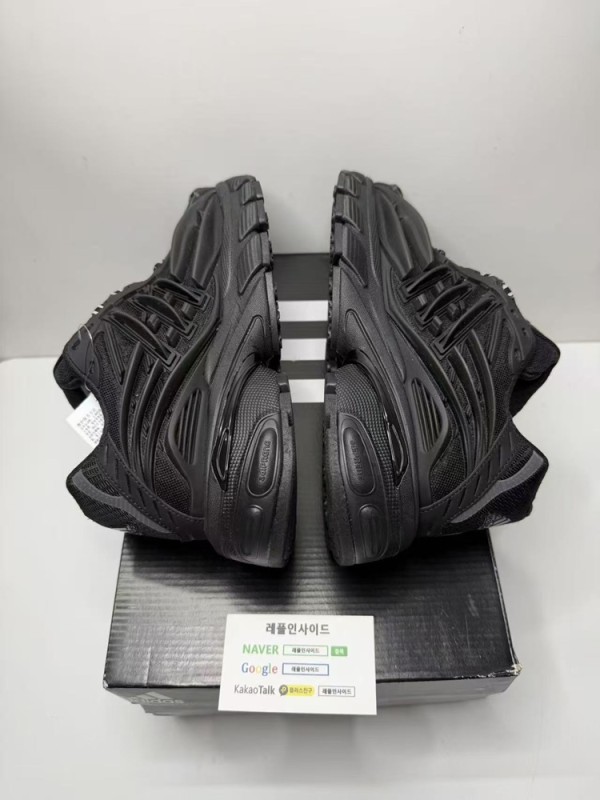 레플리카 명품 [ADIDAS] 아디다스 x 퍼렐 윌리엄스 아디스타 젤리피쉬 트리플 블랙 JP9264 남녀공용 실사 디테일! - 포장 실사 7