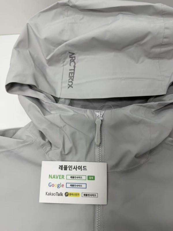 레플리카 명품 [ARCTERY] 아크테릭스 시조새 솔라노 후디 자켓 블랙 남녀공용 SOLANO HOODY 그레이 디테일! - 뒷면 실사 3