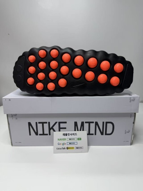 레플리카 명품 [NIKE] 나이키 마인드 001 블랙 하이퍼 크림슨 HQ4307-001 남녀공용 디테일 실사! - 로고 실사 5