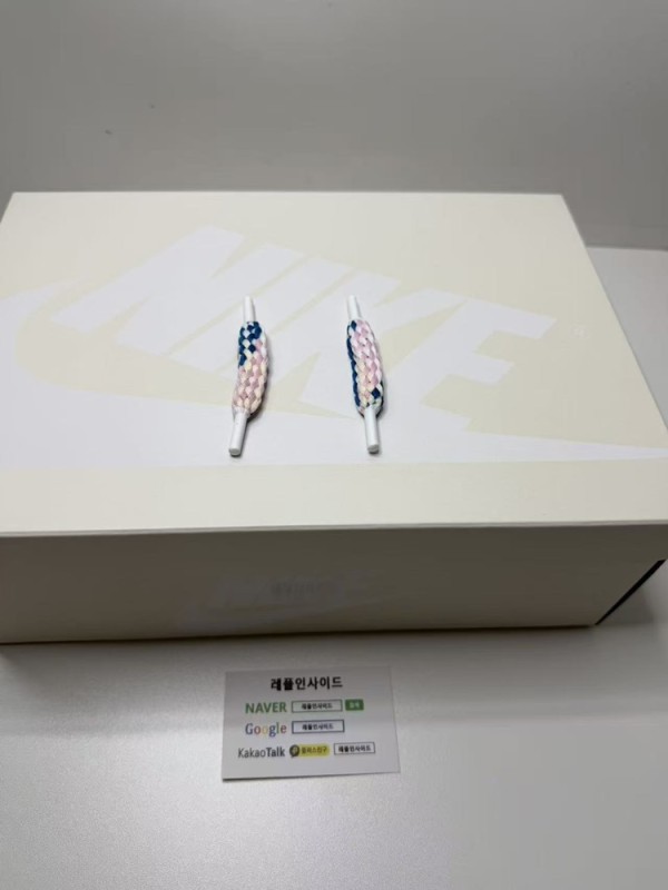 레플리카 명품 [AIR JORDAN] 트래비스 스캇 x 프라그먼트 x 에어조던1 로우 밀리터리 블루 DM7866-104 남녀공용 (LJR공장) - 상세 이미지 9 실사 9