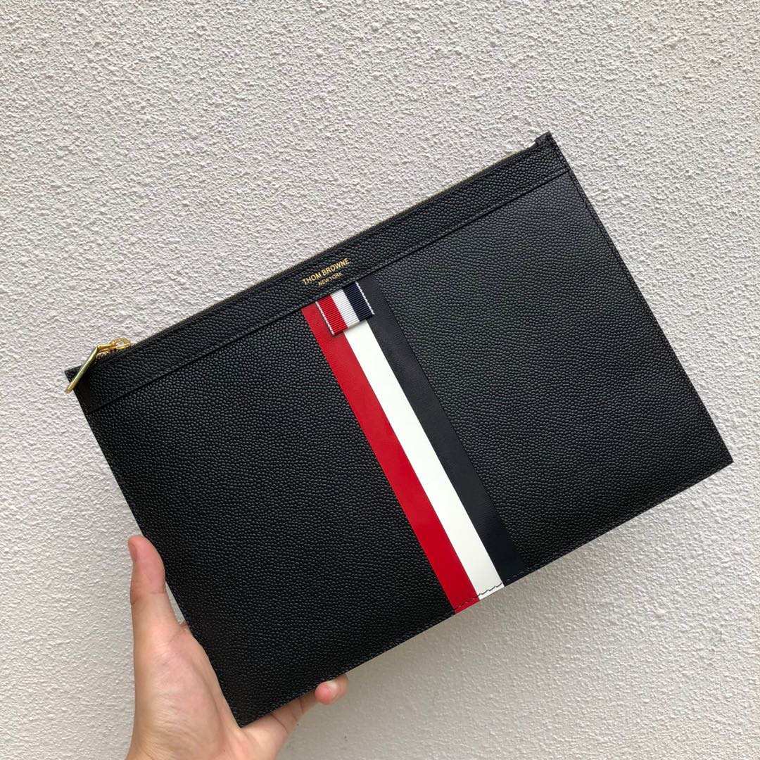 [Thom Browne] 톰브라운 19SS 삼선 라이닝 페블 클러치 블랙 스몰