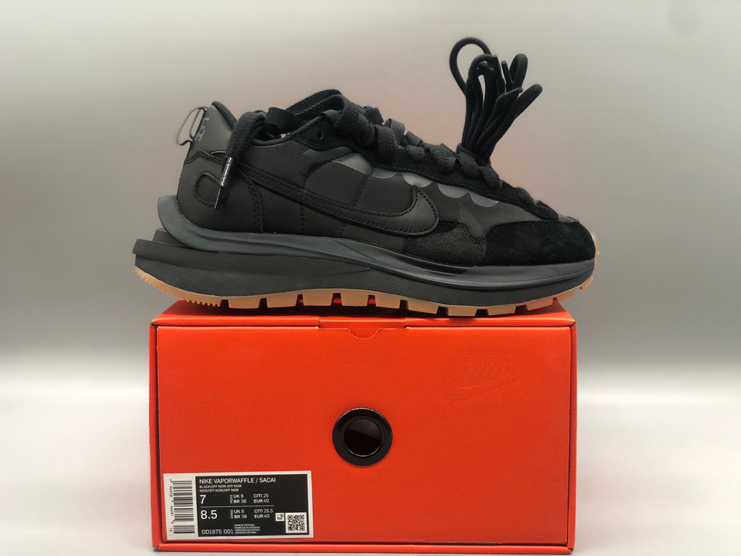 [NIKE] 나이키 X 사카이 베이퍼와플 나일론 블랙 검솔 DD1875-001 남녀공용 (TOP공장)