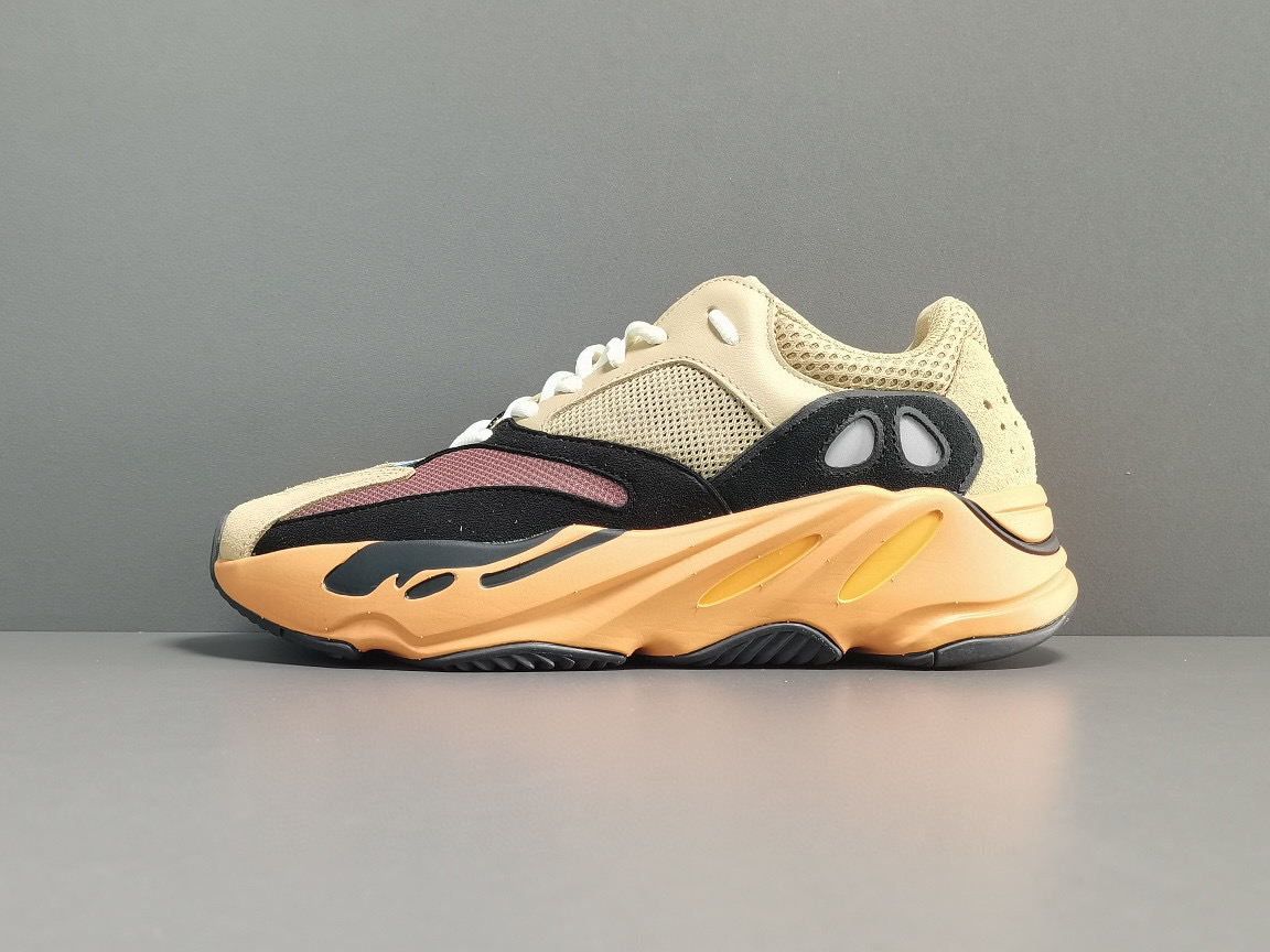 [ADIDAS] 아디다스 X 이지부스트 700 인플레임 앰버 GW0297 남녀공용 (OG공장)