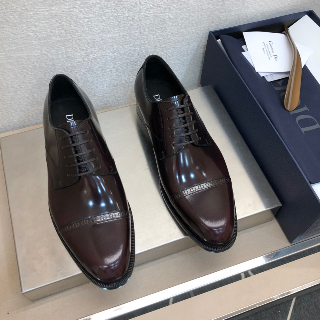 [DIOR] 디올 타임리스 카프 레더 구두 남성용