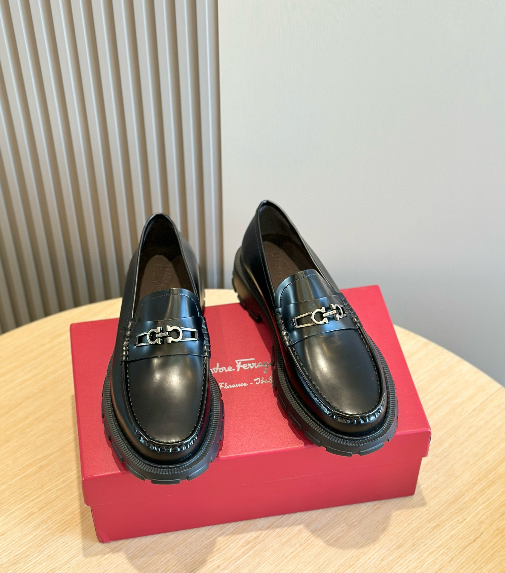 [FERRAGAMO] 페레가모 로퍼 구두 남성용.​
