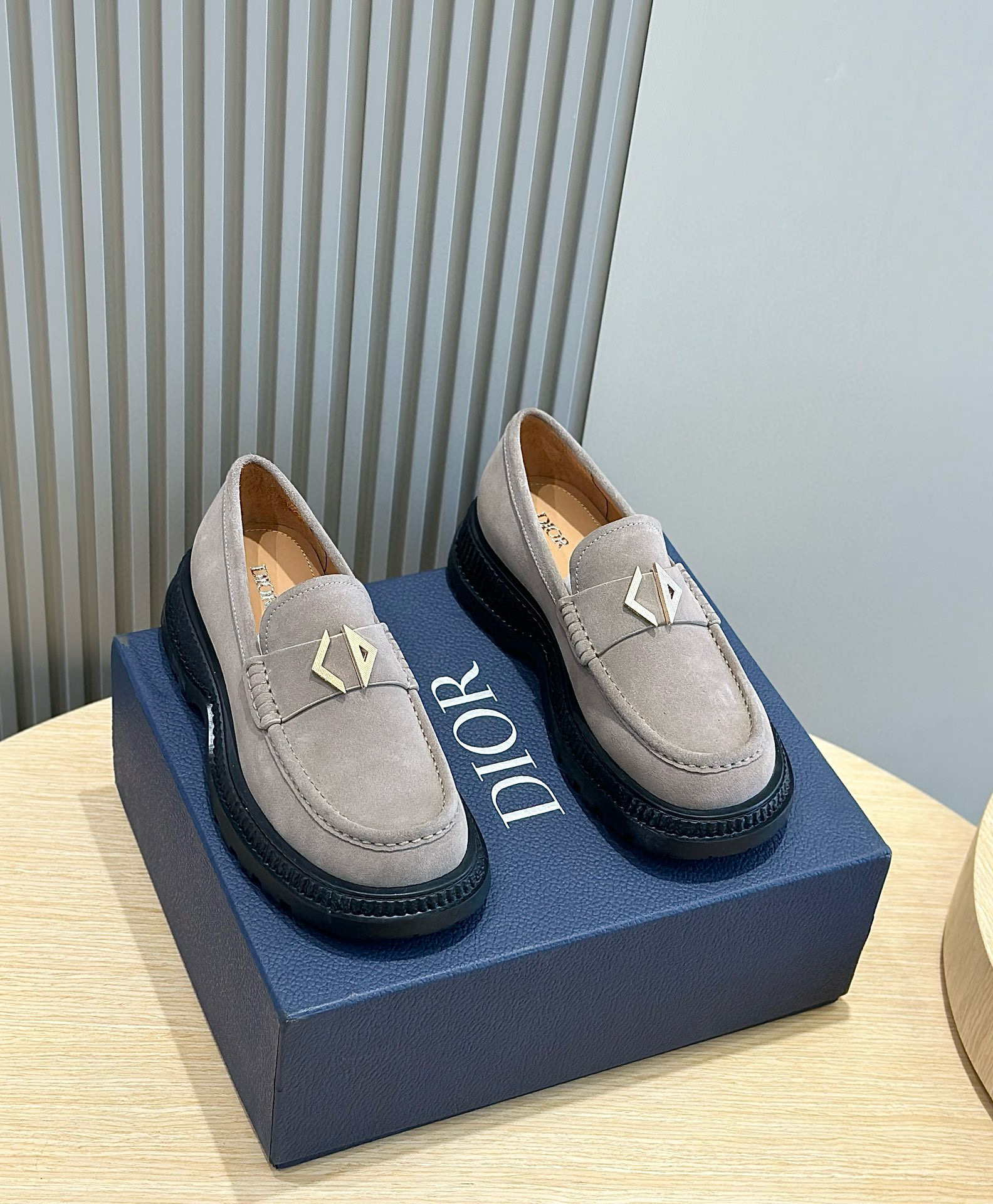 [DIOR] 디올 버팔로 로퍼 남성용