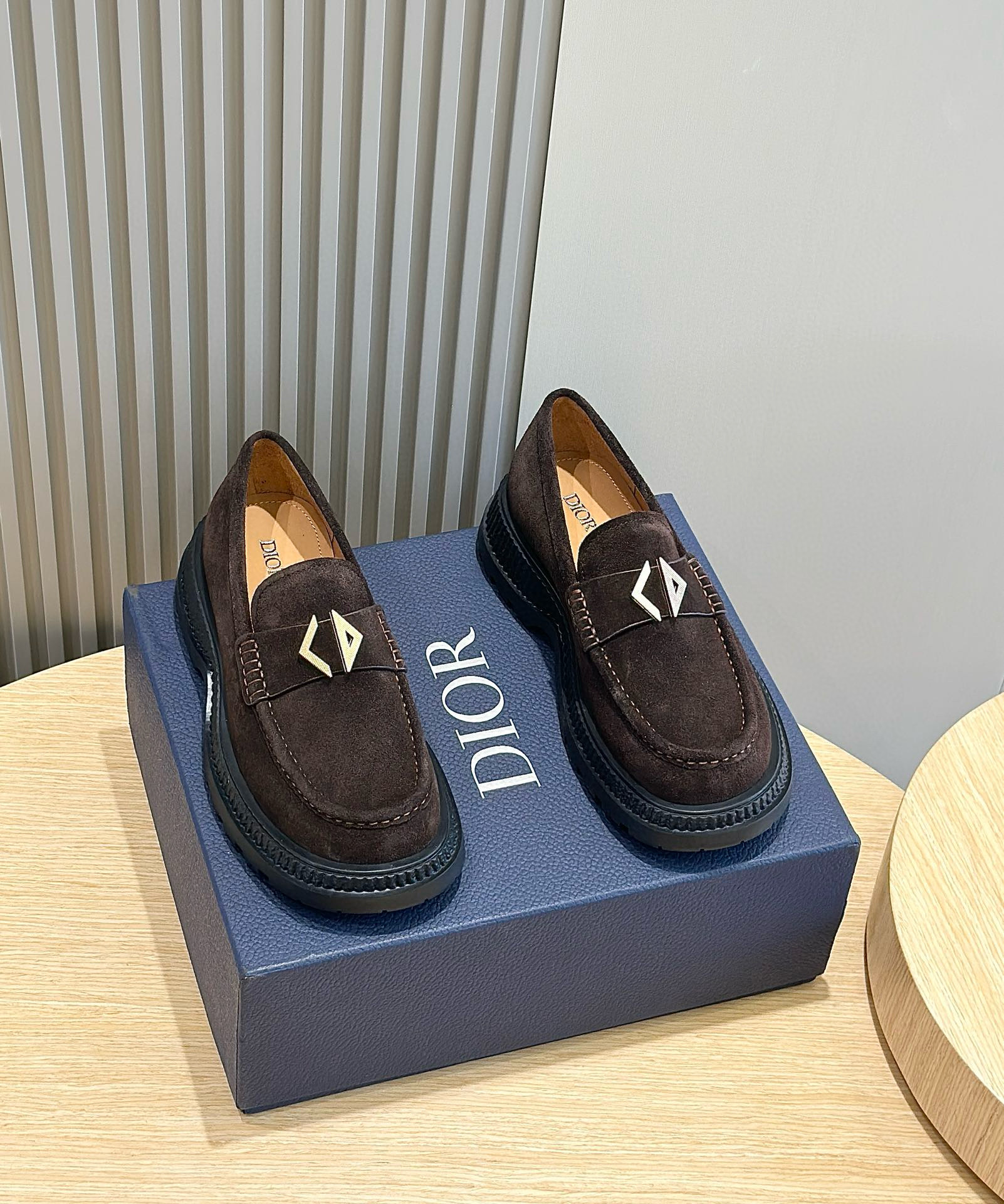 [DIOR] 디올 버팔로 로퍼 남성용