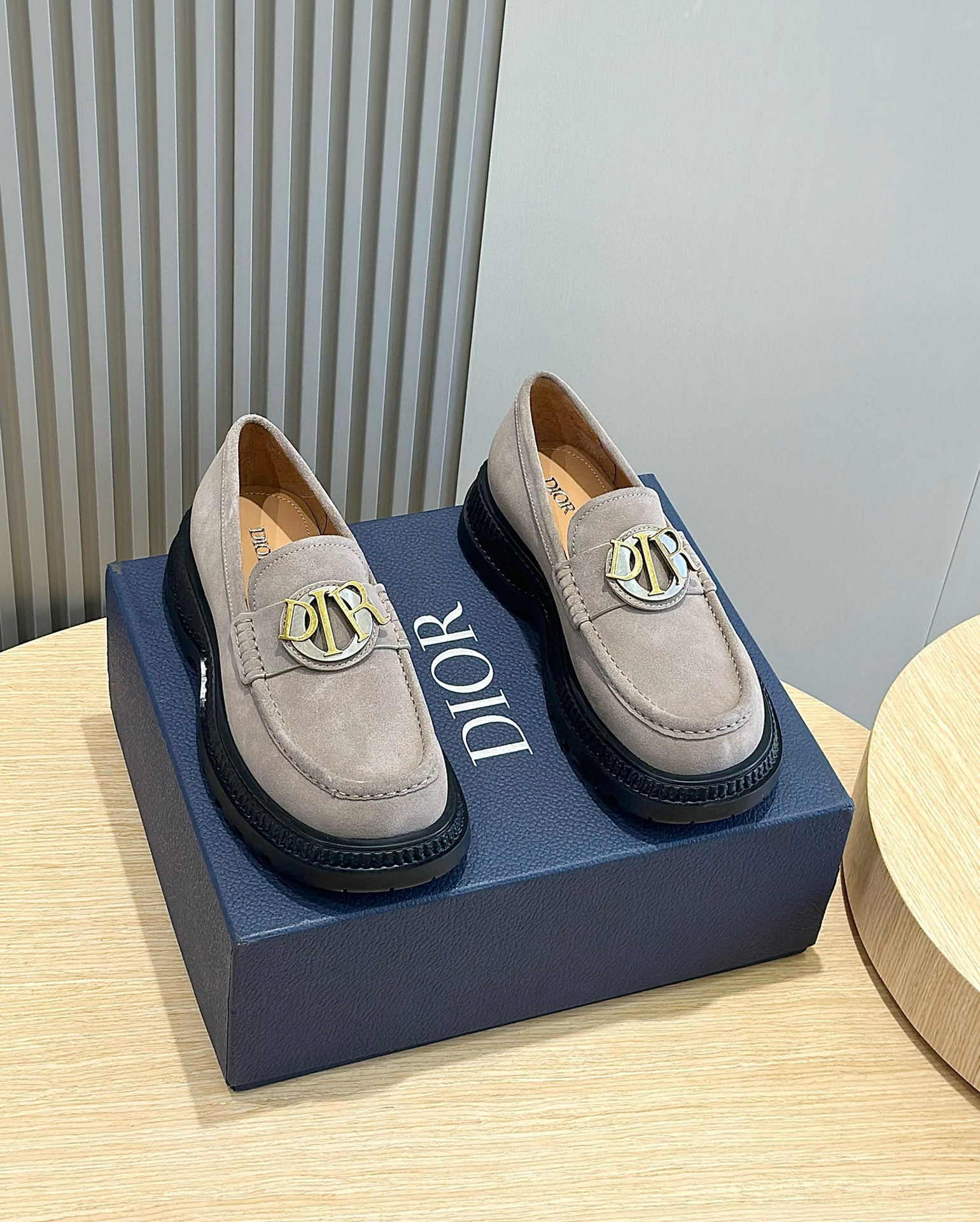 [DIOR] 디올 버팔로 로퍼 남성용