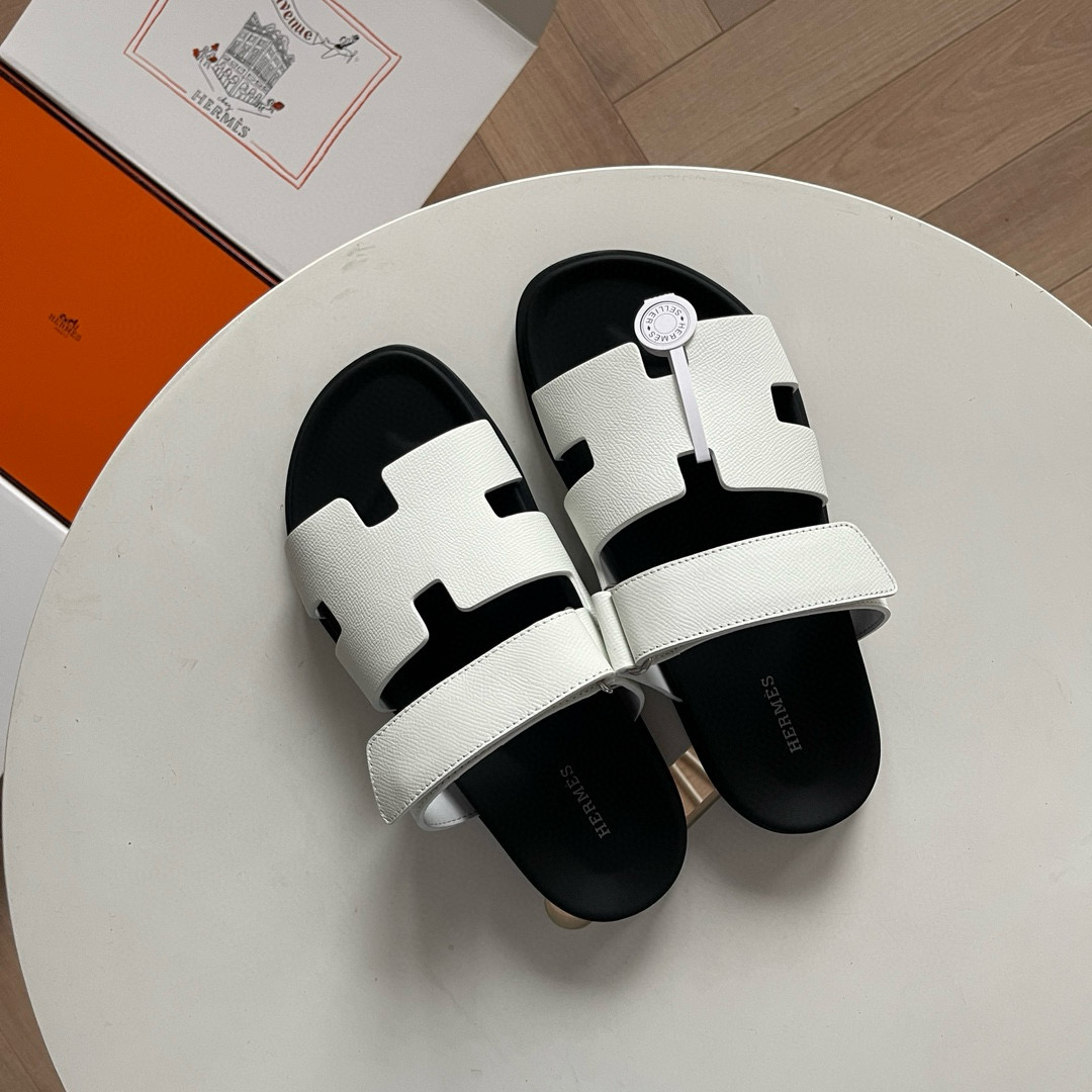 [HERMES] 에르메스 시프레 그리스 안타티카 앱송 샌들 남녀공용