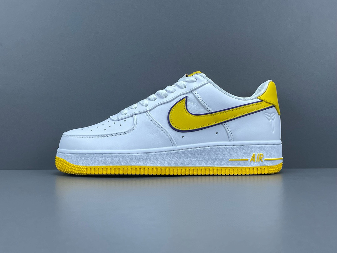 [NIKE] 코비 브라이언트 x 나이키 에어 포스 1 로우 FZ1151-100 남성용