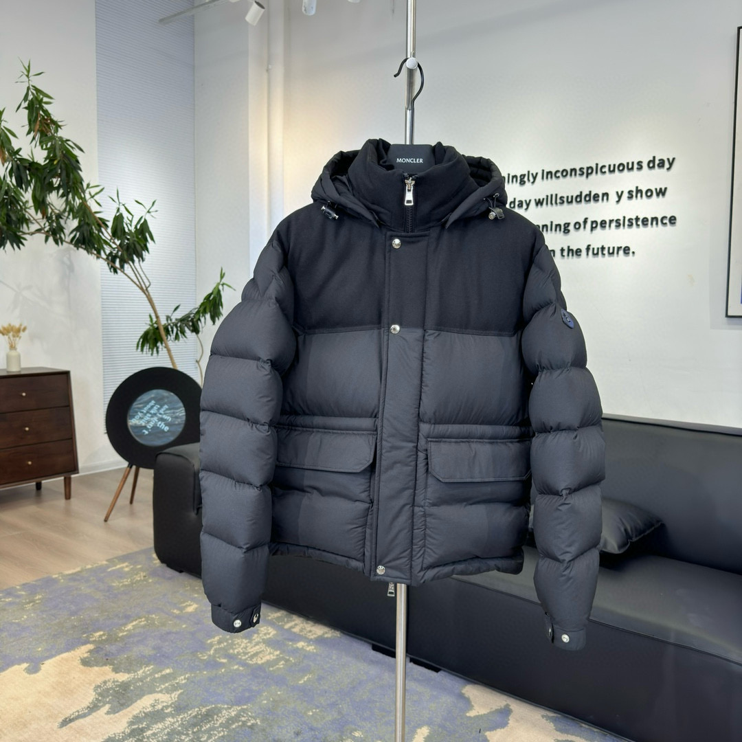 [MONCLER] 몽클레어 Mussala 무살라 다운 패딩 자켓 블랙 남성용