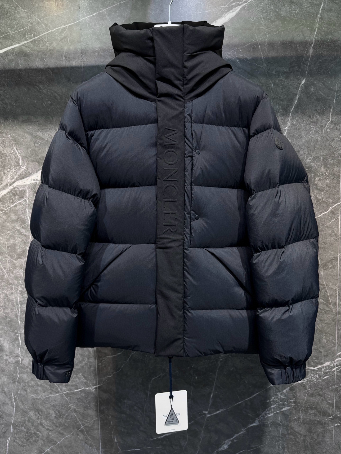 [MONCLER] 몽클레어 마데이라 MADEIRA 패딩 남성용