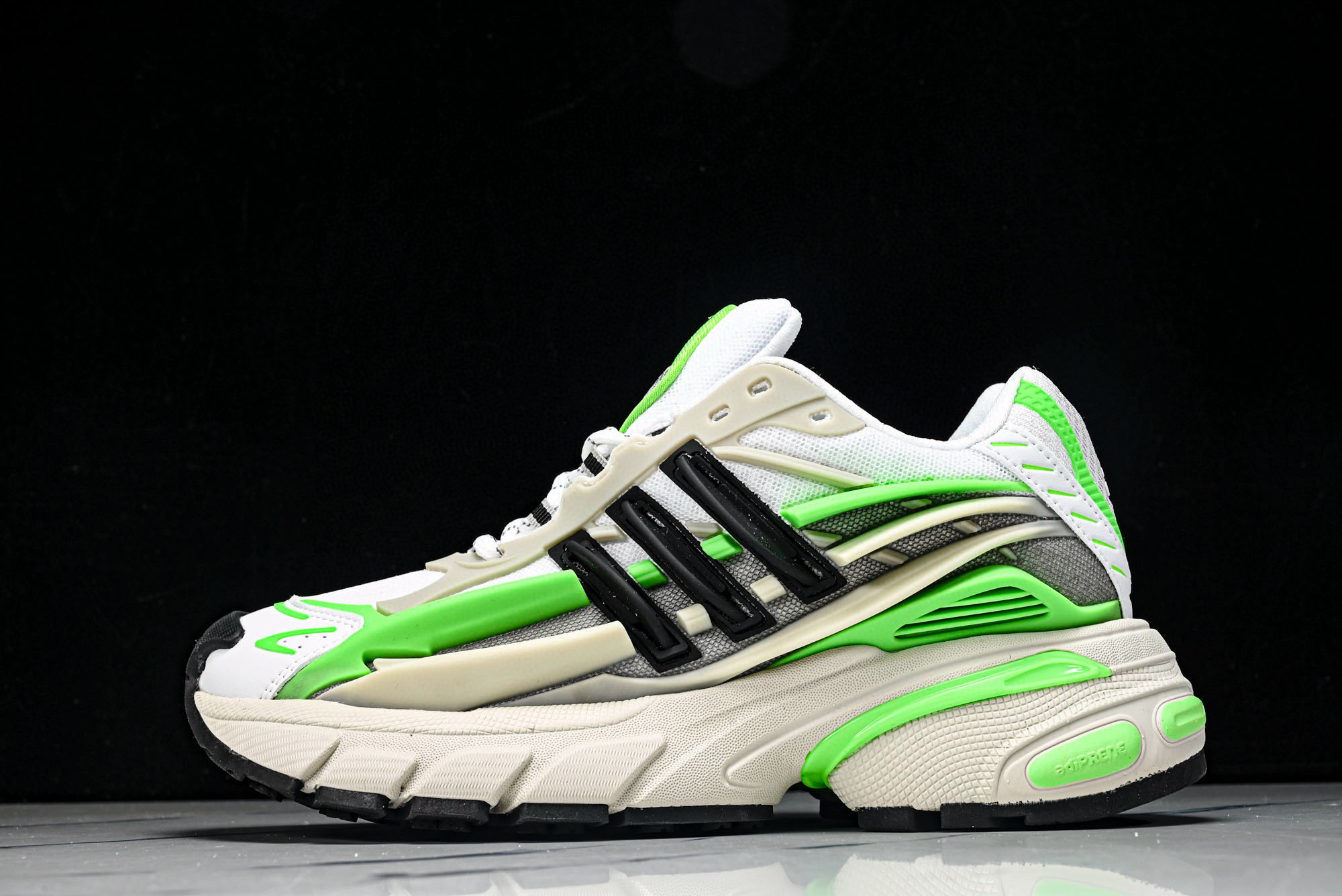 [ADIDAS] 아디다스 x 퍼렐 윌리엄스 아디스타 젤리피시 포커스 올리브 코어 블랙 그린 JP9260 남녀공용