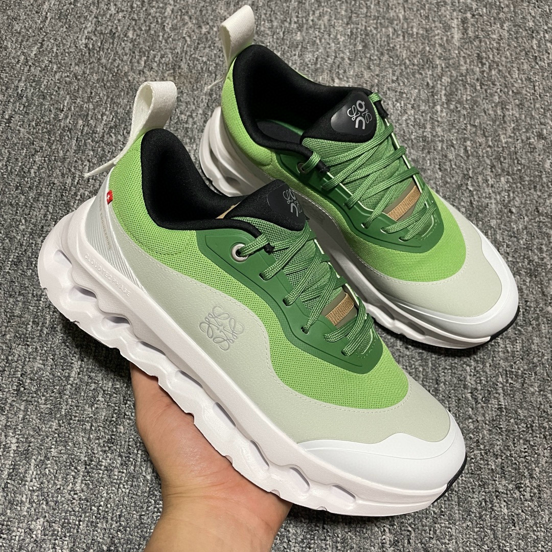 [On Running] 온 러닝 x 로에베 클라우드틸트 2.0 남녀공용