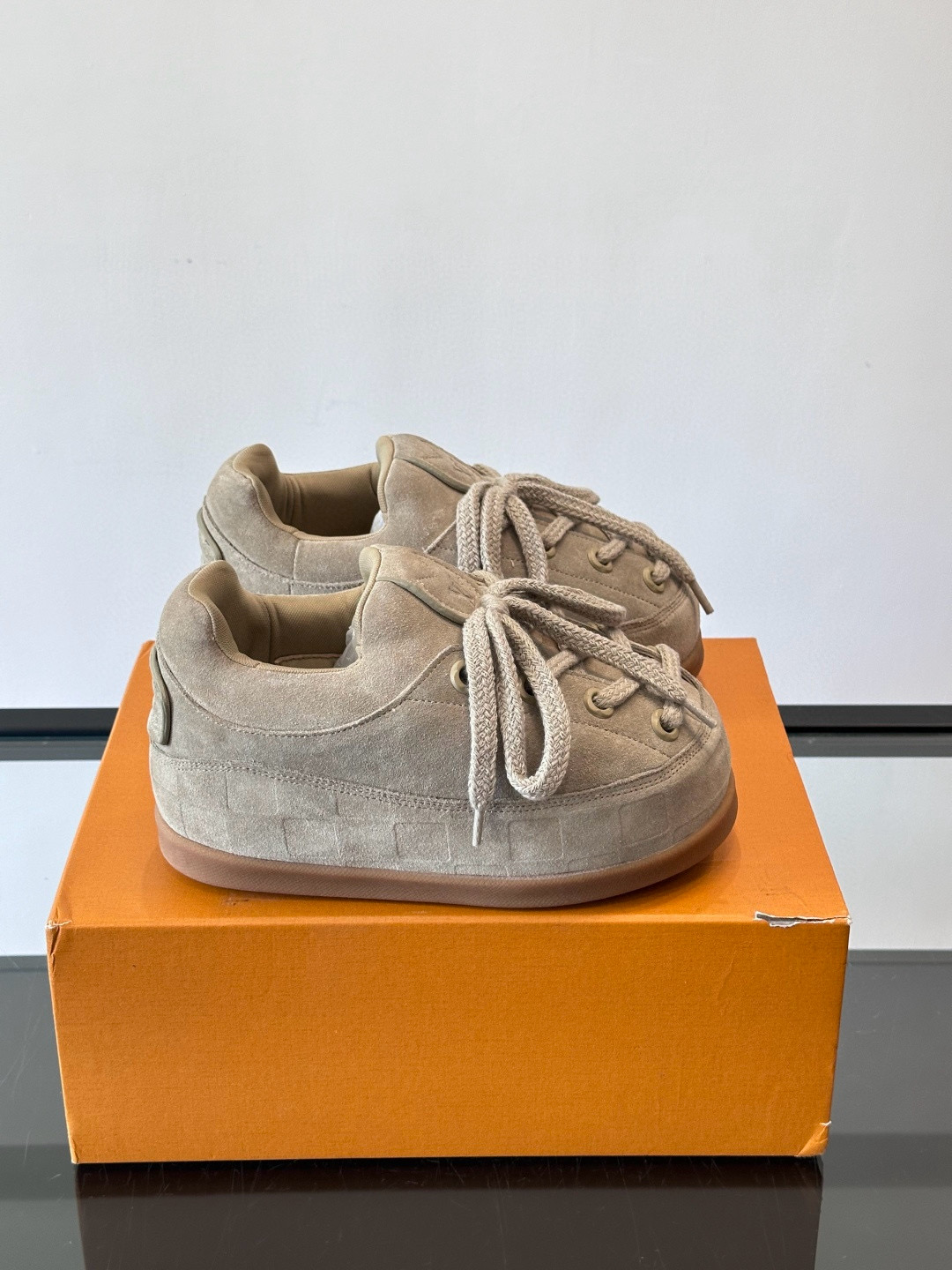 [LOUIS VUITTON] 루이비통 x 니고 LV 예티 레이스 업 슈즈 남녀공용