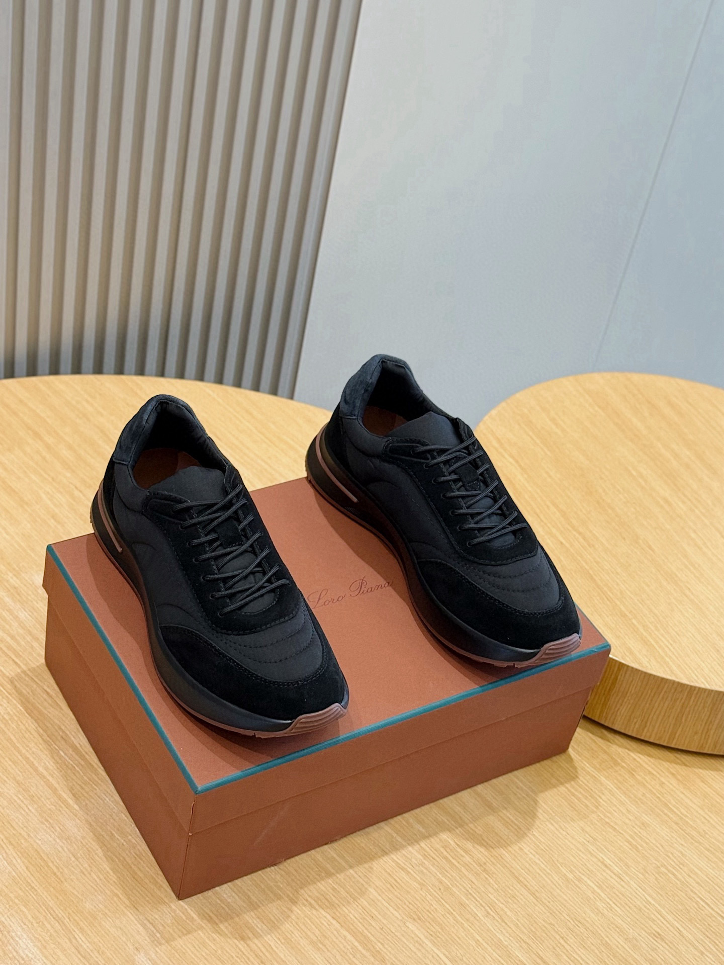 [Loro Piana] 로로피아나 위크앤드 워크 스니커즈 남성용