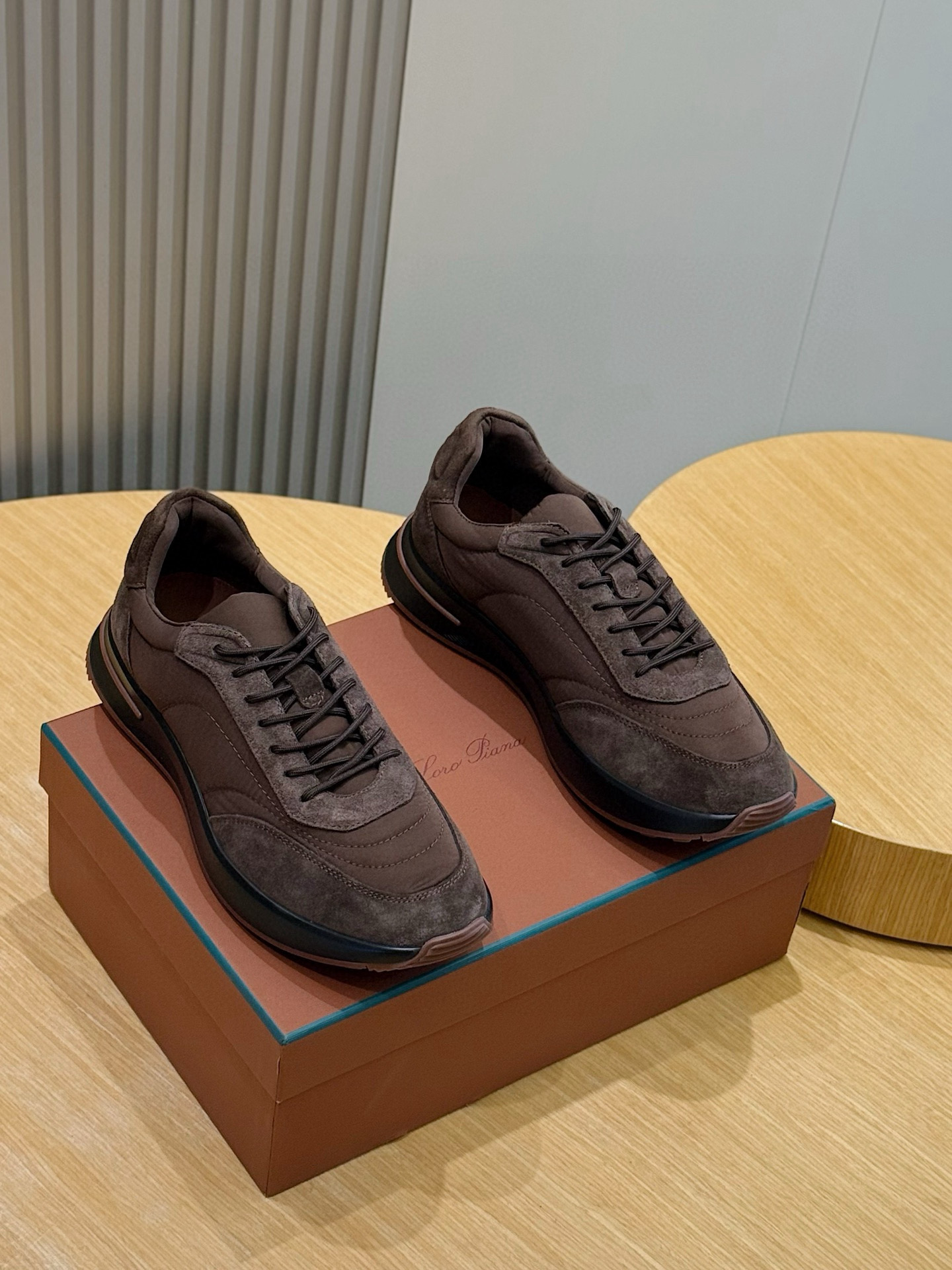 [Loro Piana] 로로피아나 위크앤드 워크 스니커즈 남성용