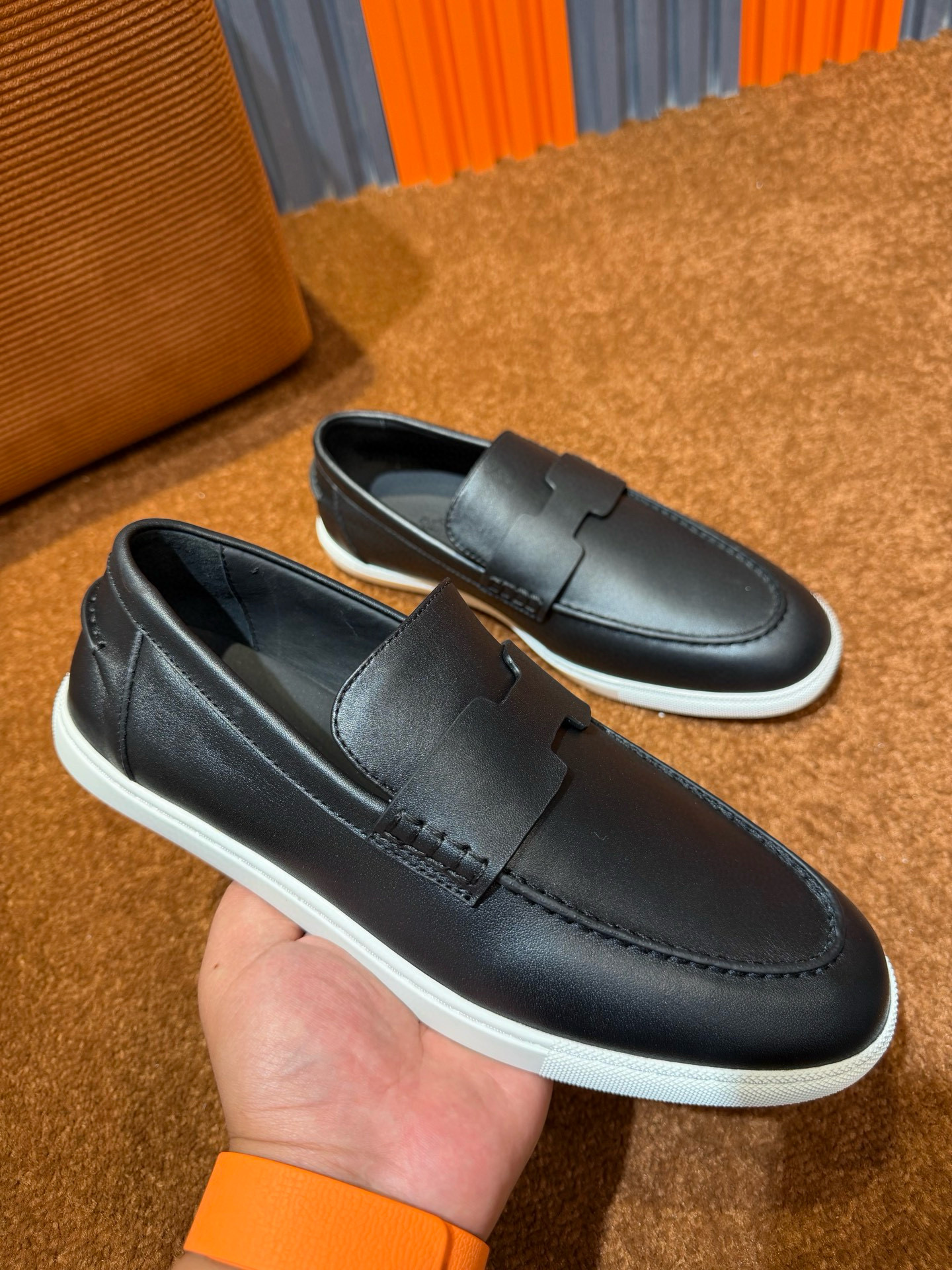 [HERMES] 에르메스 모카신 로퍼 남성용