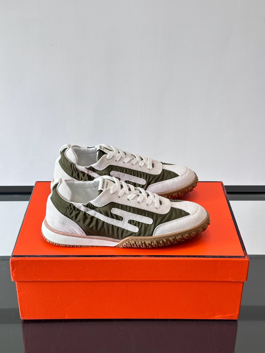 [HERMES] 에르메스 제트 JET 스니커즈 남녀공용