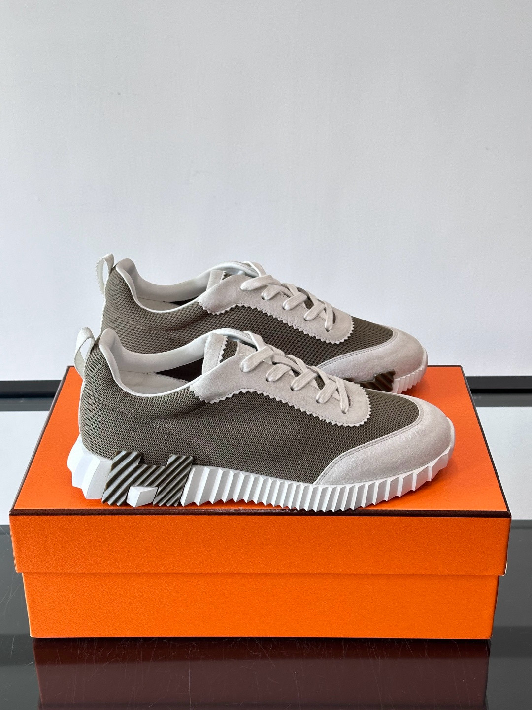 [HERMES] 에르메스 바운싱 스니커즈 남성용