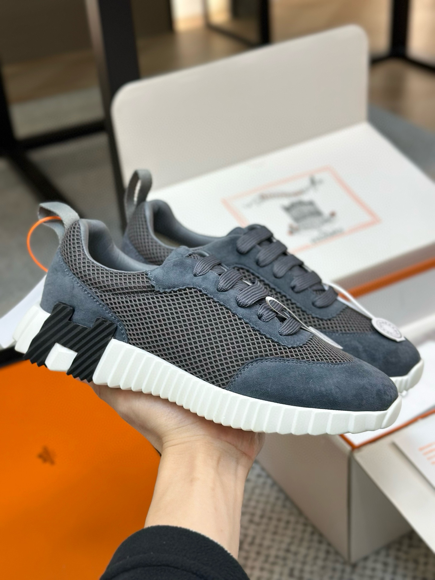 [HERMES] 에르메스 바운싱 스니커즈 남녀공용