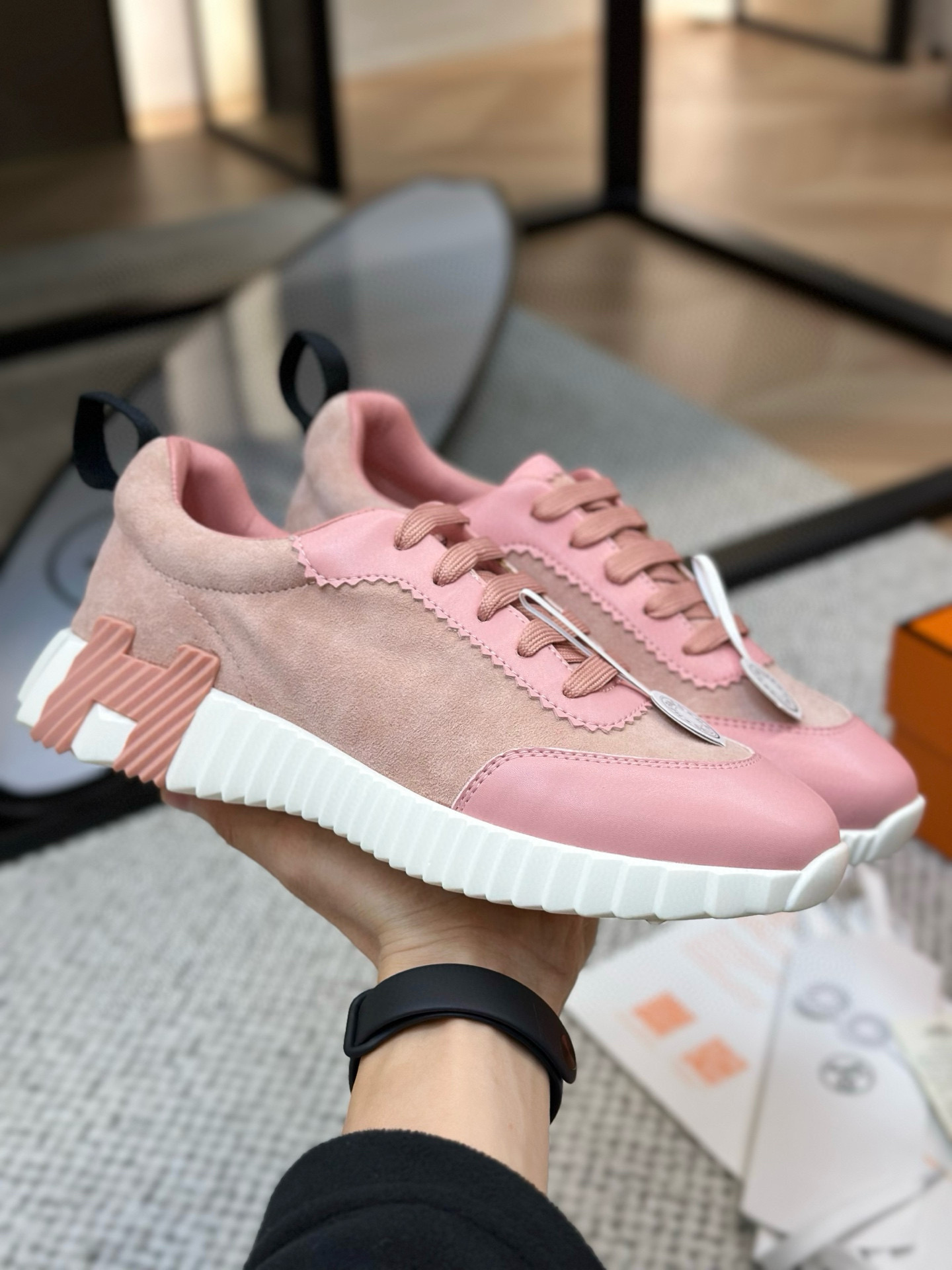 [HERMES] 에르메스 바운싱 스니커즈 남녀공용