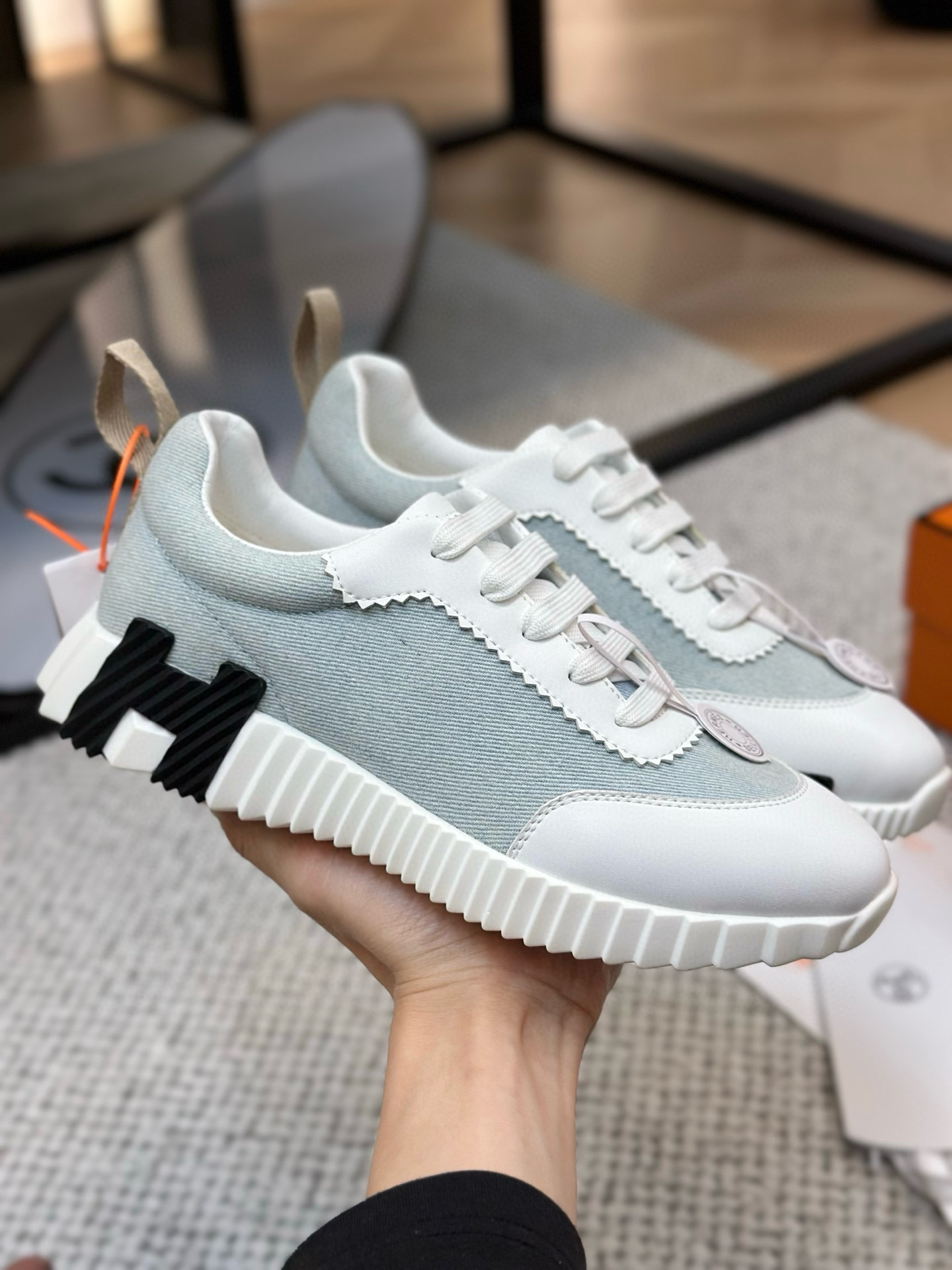 [HERMES] 에르메스 바운싱 스니커즈 남녀공용