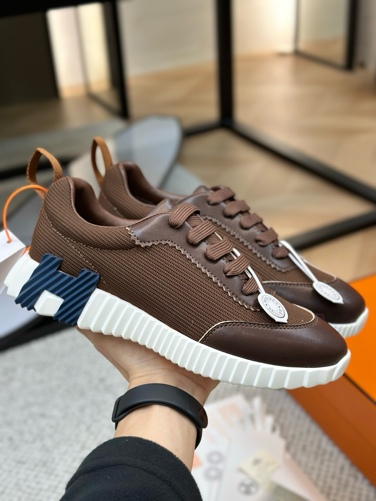 [HERMES] 에르메스 바운싱 스니커즈 남녀공용