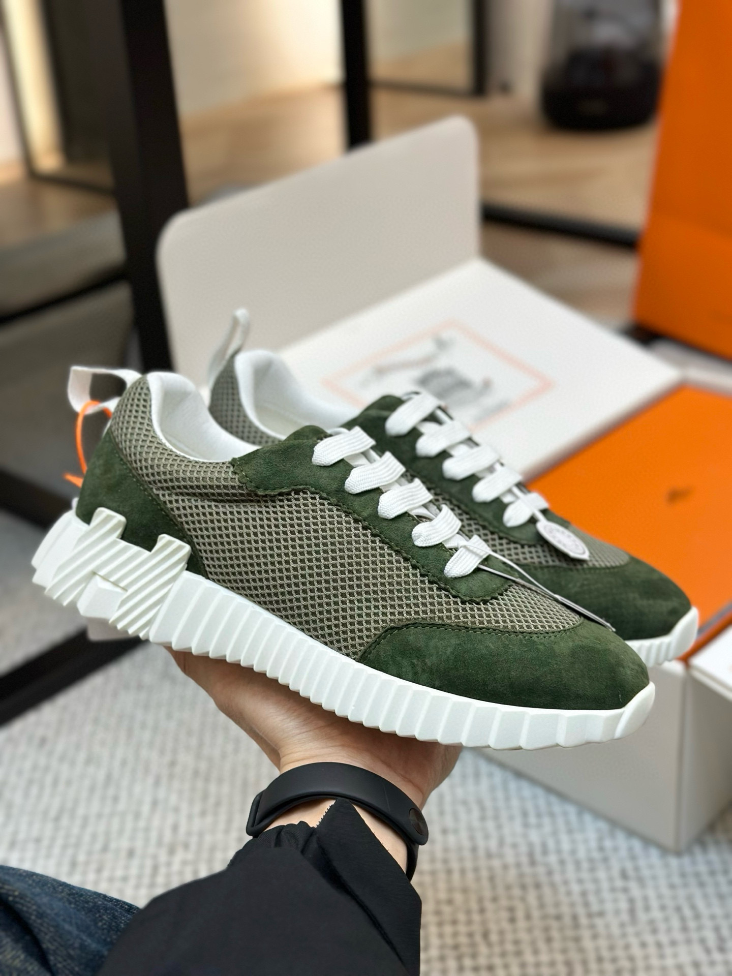 [HERMES] 에르메스 바운싱 스니커즈 남녀공용