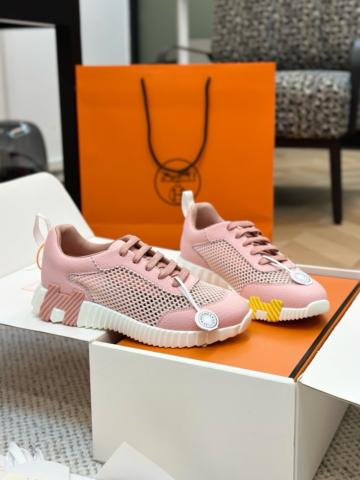 [HERMES] 에르메스 바운싱 스니커즈 남녀공용