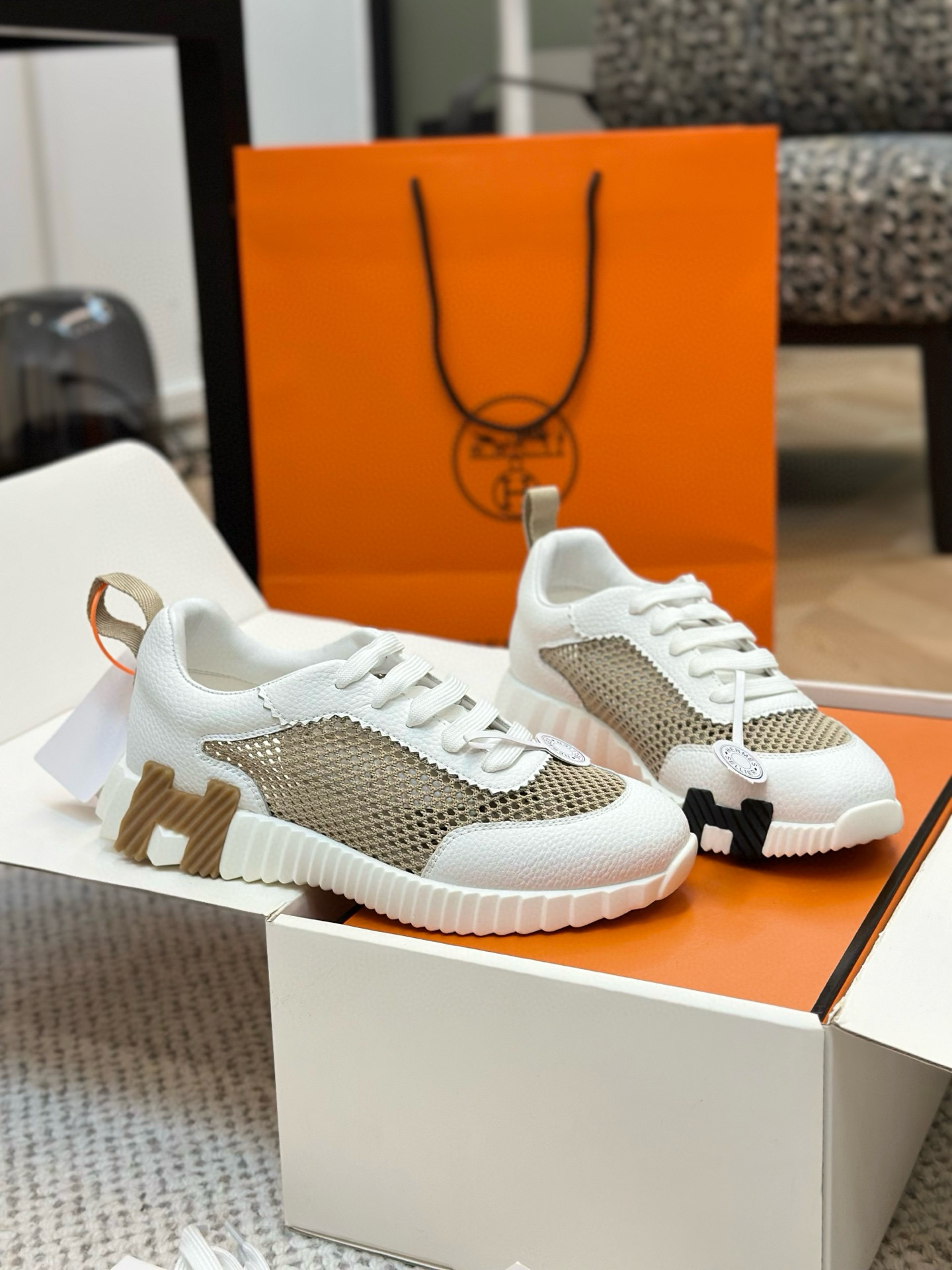 [HERMES] 에르메스 바운싱 스니커즈 남녀공용